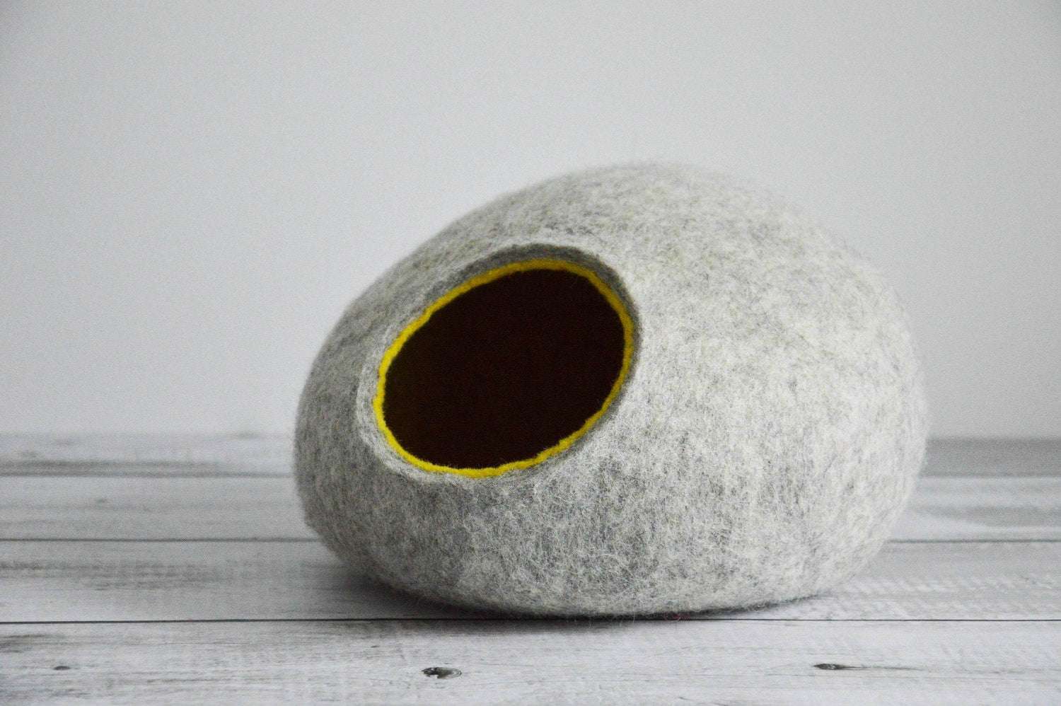 Dual-Tone Pet Bed - Two Color Cat Cave - Home Soul