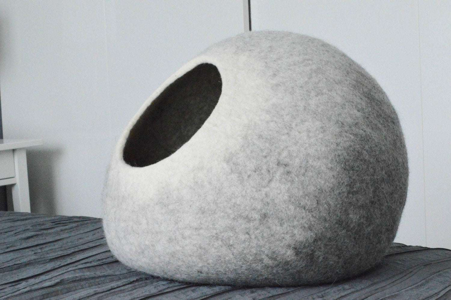Premium Bubble Cat House - Ombre Wool Pet Bed - Home Soul