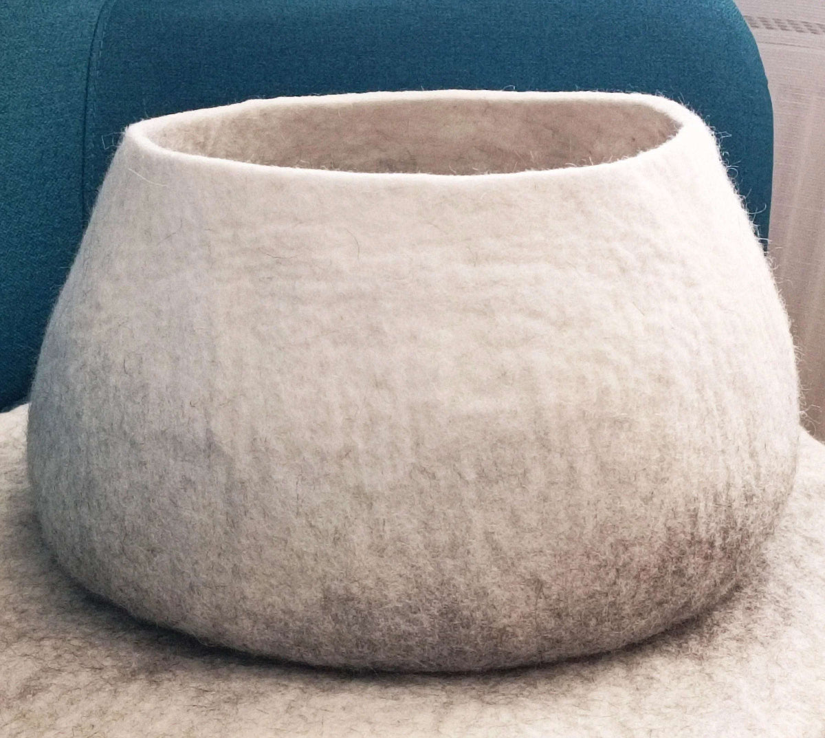 Scandinavian Pet Basket - Nordic Design Cat Bed - Home Soul