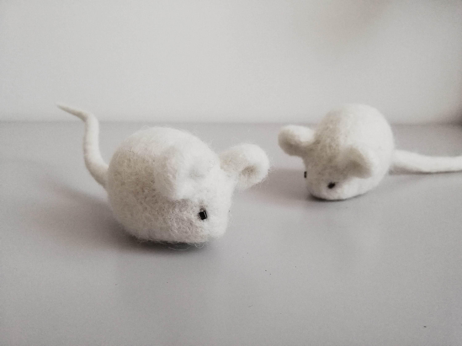 Handfelted Cat Toy Mouse - Interactive Kitten Toy - Home Soul
