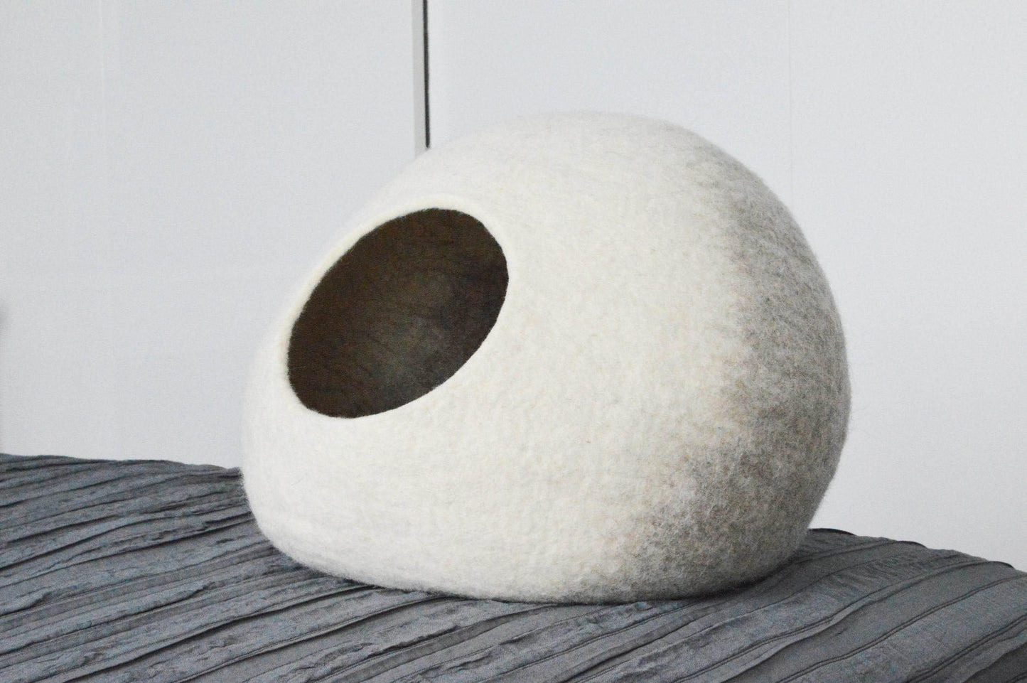 Ombre Bubble Cat House - Gradient Pet Bed - Home Soul