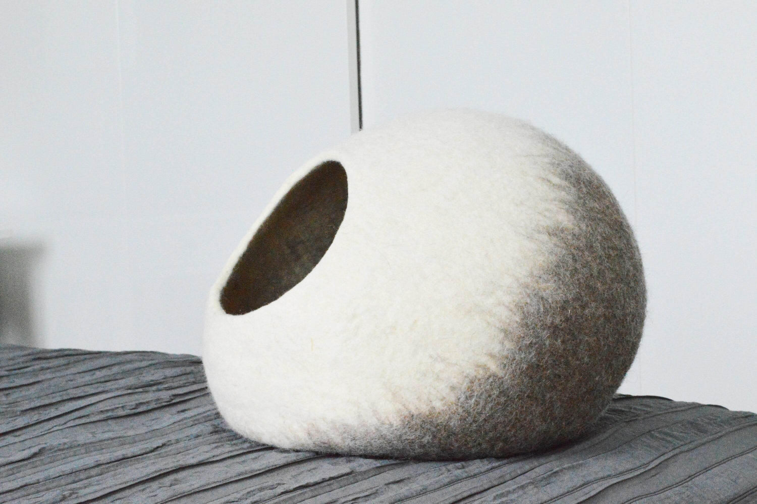 Ombre Bubble Cat House - Gradient Pet Bed - Home Soul