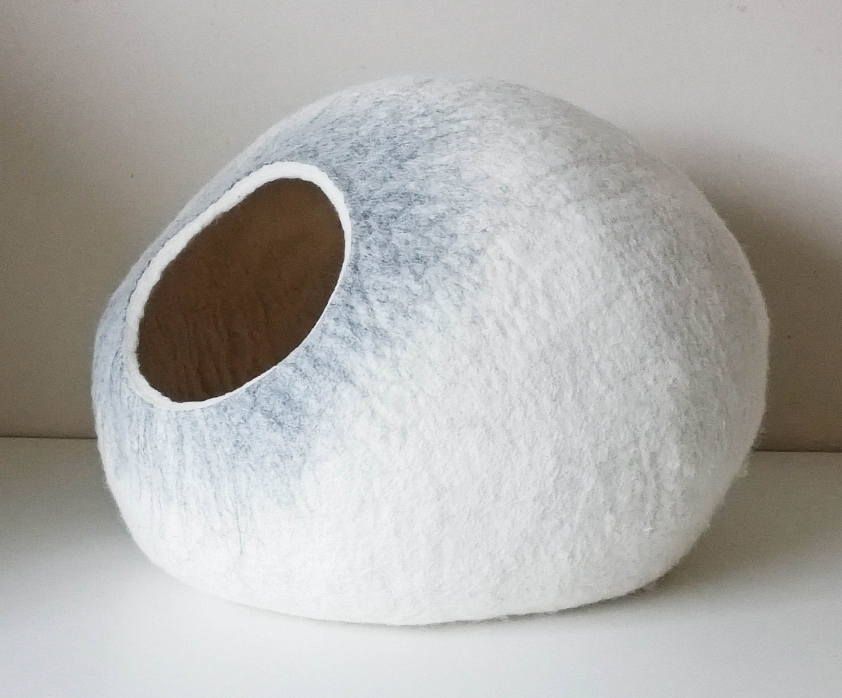 Ombre Pet Bed - Modern Gradient Design - Home Soul