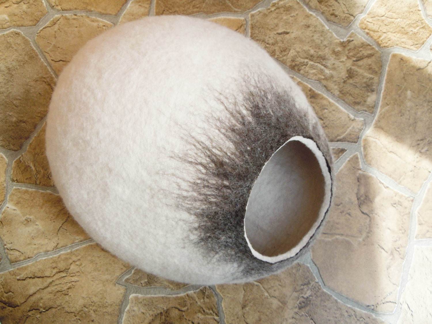 Ombre Wool Pet Bed - Gradient Cat Cave - Home Soul