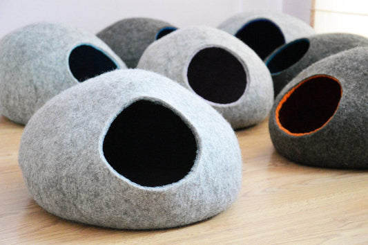 Felted Cat House - Custom Color Pet Bed - Home Soul