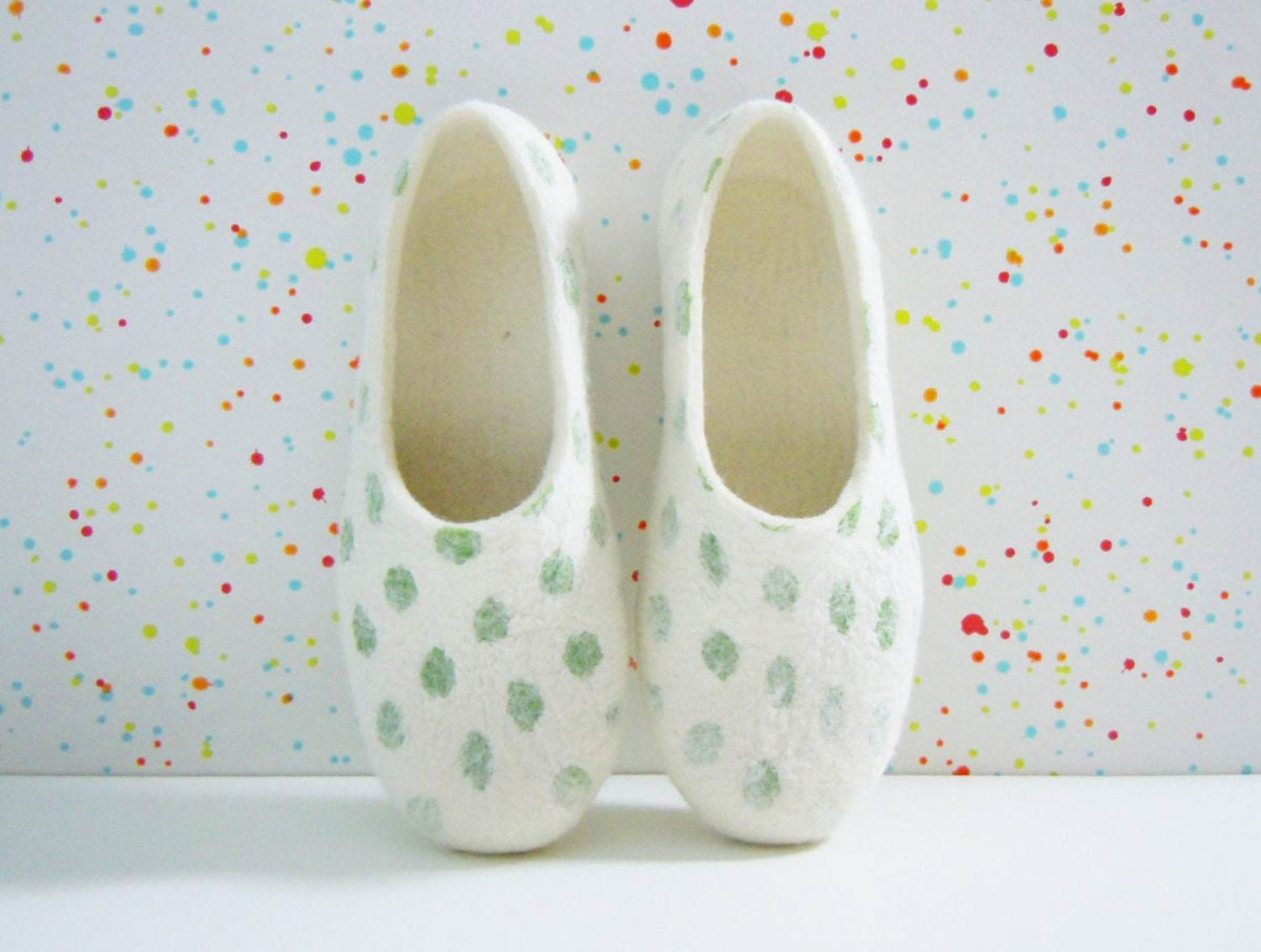 Green Dots Slippers - Felted House Shoes - Home Soul