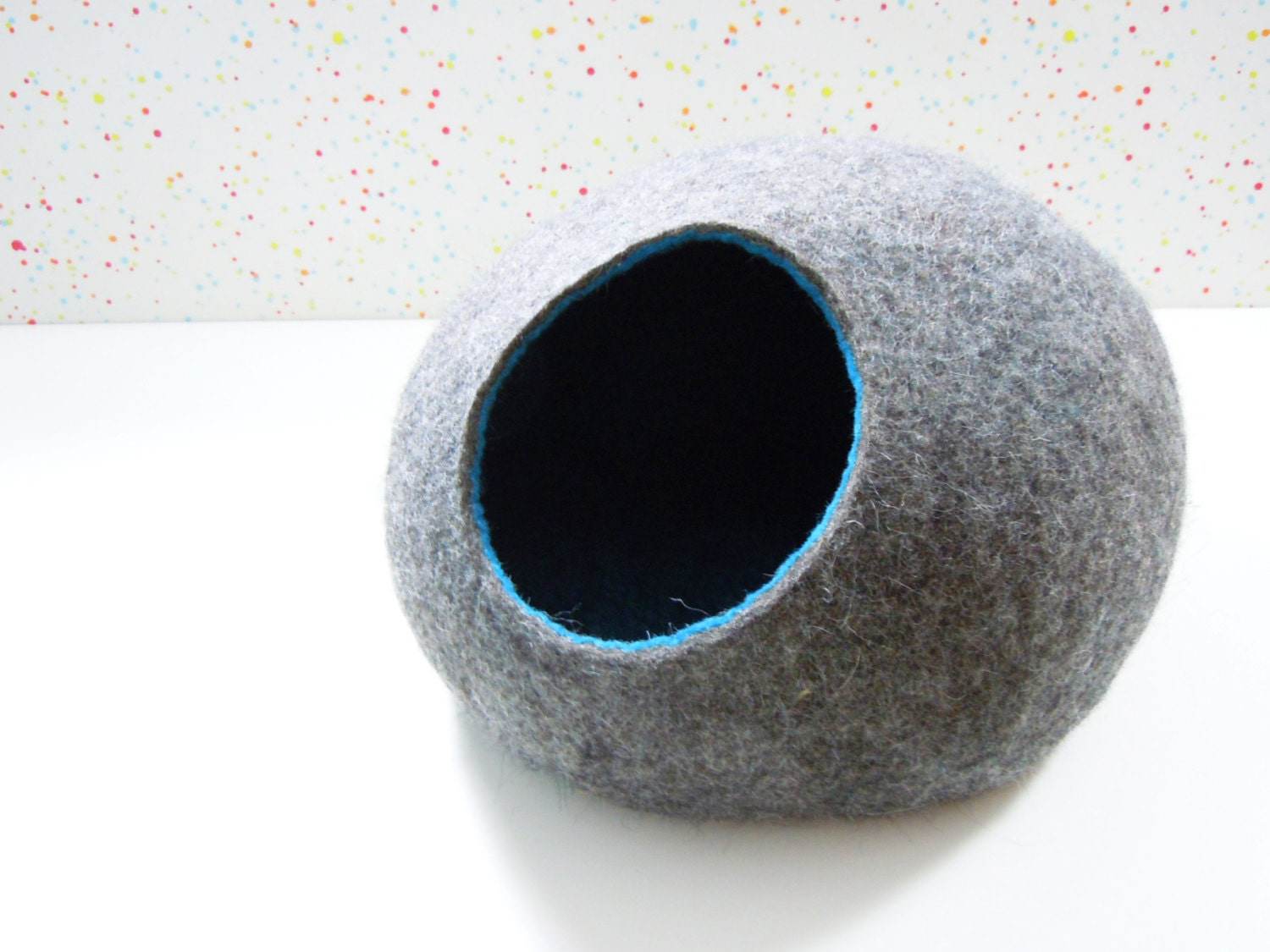 Custom Dual-Tone Pet Bed - Two Color Cat Cave - Home Soul