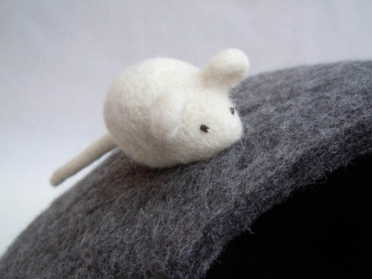 Handfelted Cat Toy Mouse - Interactive Kitten Toy - Home Soul