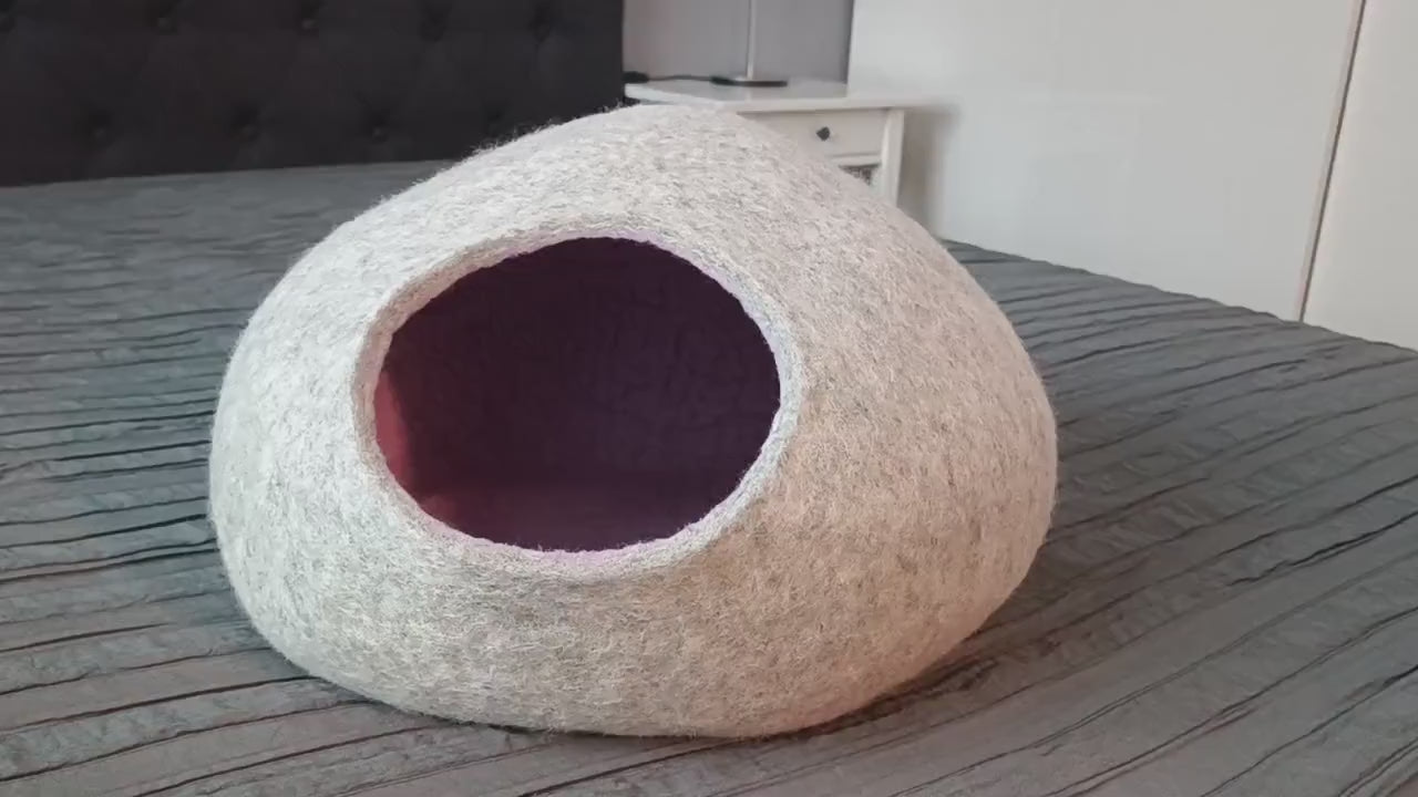 Pet bed / Cat bed / Cat cave / puppy bed / cat house / pet furniture / cat nap cocoon / dog bed / puppy bed. Custom color cat bed